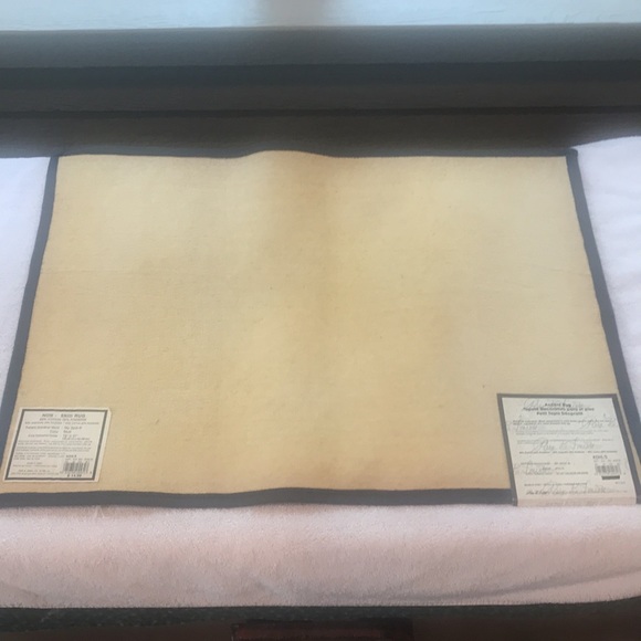 Pet Accent Rug - Picture 9 of 14